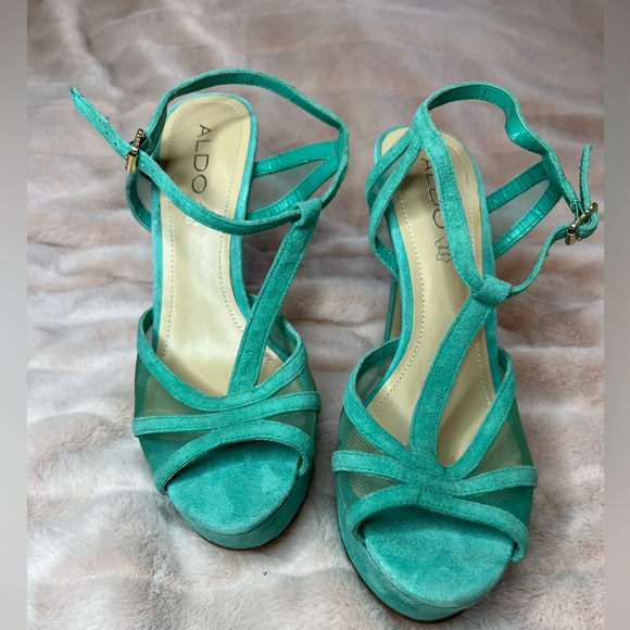 ALDO Sued High Heels - Picture 3 of 7